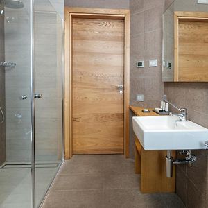 Deluxe  Ground Floor Suite